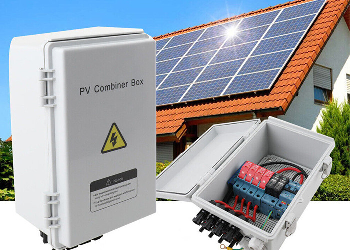 প্লাস্টিকের 15A PV কম্বিনার বক্স 4 স্ট্রিংস 550VDC সার্কিট ব্রেকার সৌর প্যানেলের জন্য